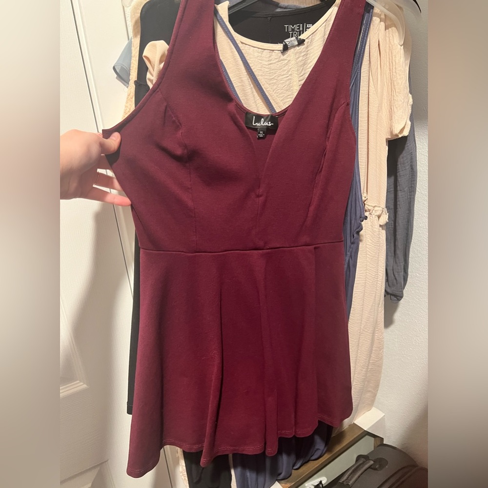 Lulu’s burgundy deep V dress with skort